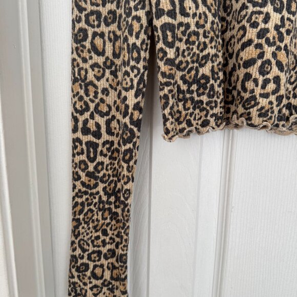 NWOT UO Out From Under Women's Leopard Print Gracen Turtleneck Top Size Large - Picture 8 of 16